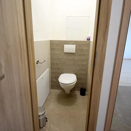 Saratovska * Trenčín