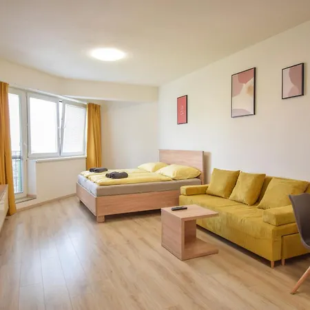 Saratovska Apartman *